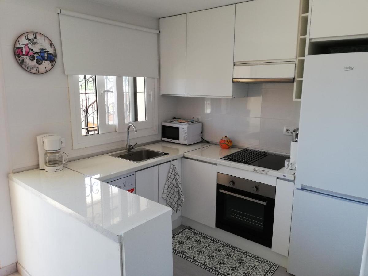 Estupendo Apartamento En Muy Buena Zona Leilighet L' Escala Eksteriør bilde